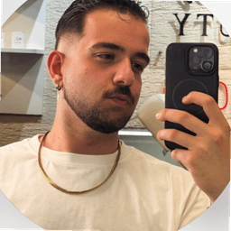 user-avatar